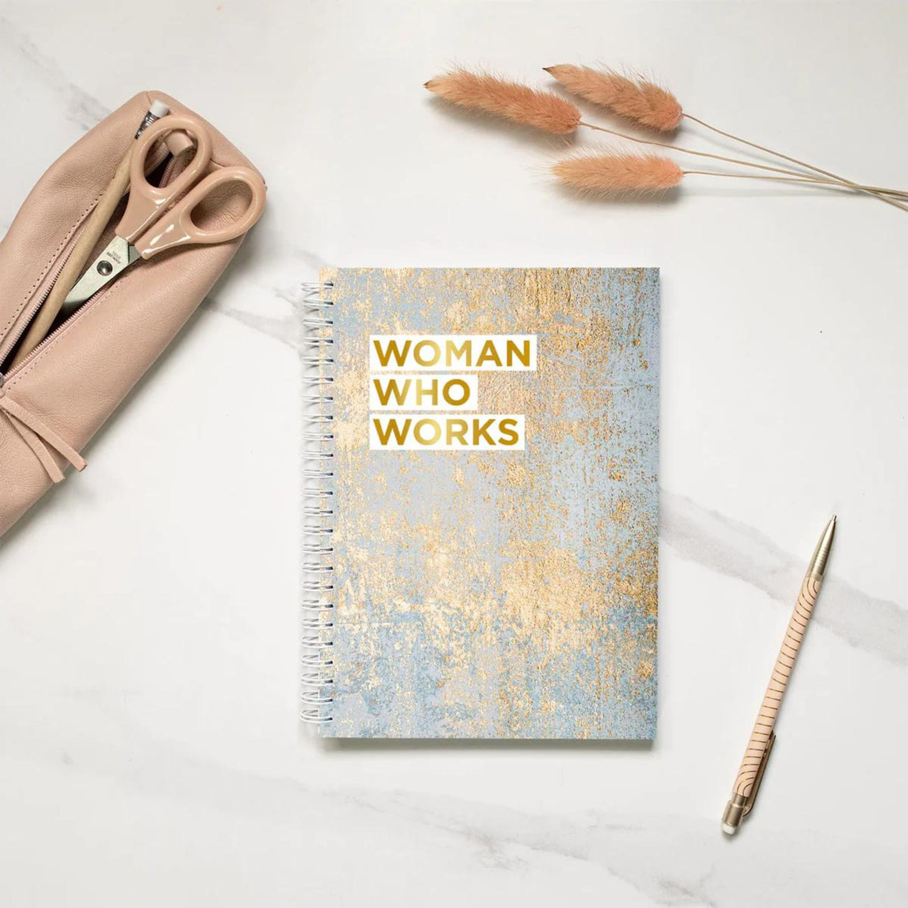 carnet de travail féminin
